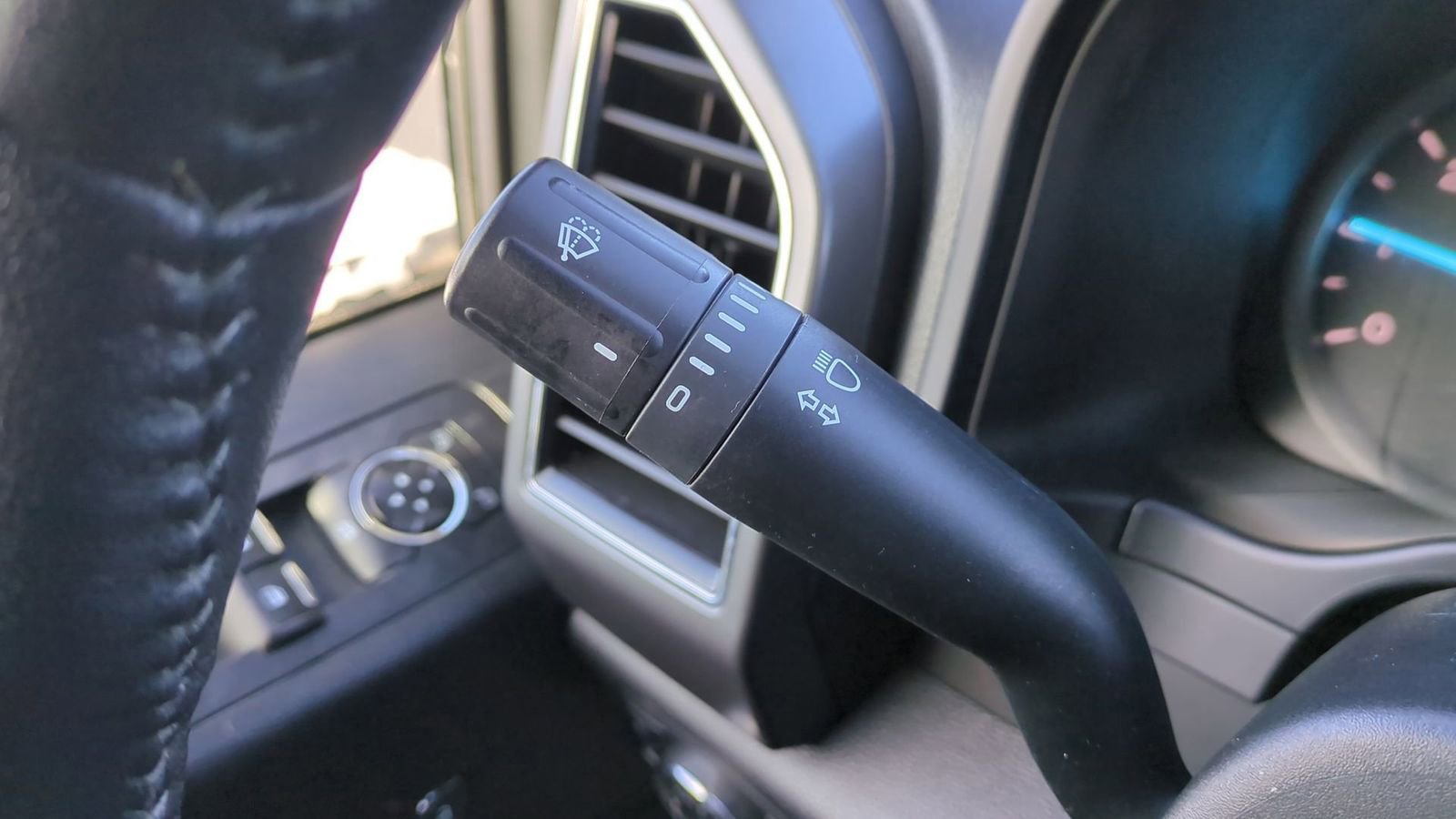 Certified 2020 Ford F150 XLT w/ Equipment Group 302A Luxury image 30