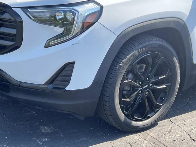Used 2020 GMC Terrain SLE w/ Driver Convenience Package FWD image 9