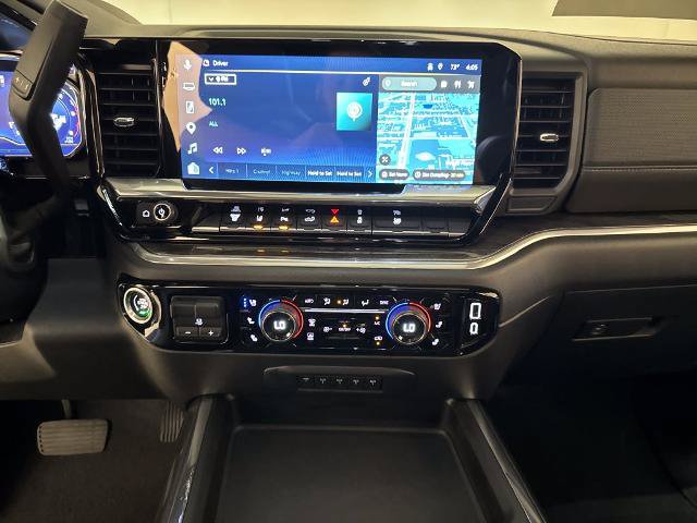 Used 2025 Chevrolet Silverado 3500 LTZ w/ LTZ Plus Package AWD/4WD image 20