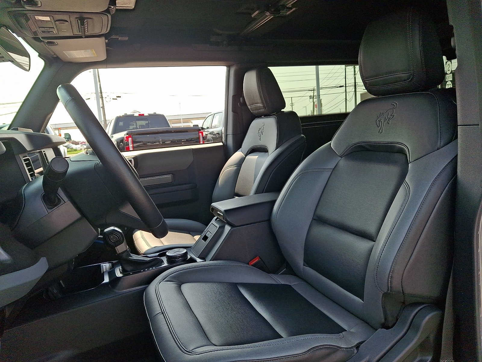 Certified 2024 Ford Bronco Black Diamond AWD/4WD image 18