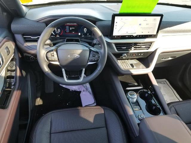 Certified 2025 Ford Explorer Platinum w/ Ultimate Package image 20