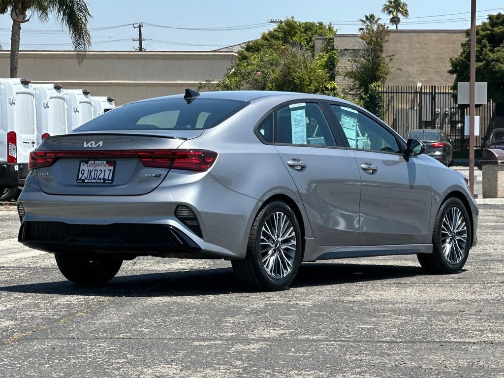 Used 2023 Kia Forte GT-Line w/ GT-Line Premium Package FWD image 3