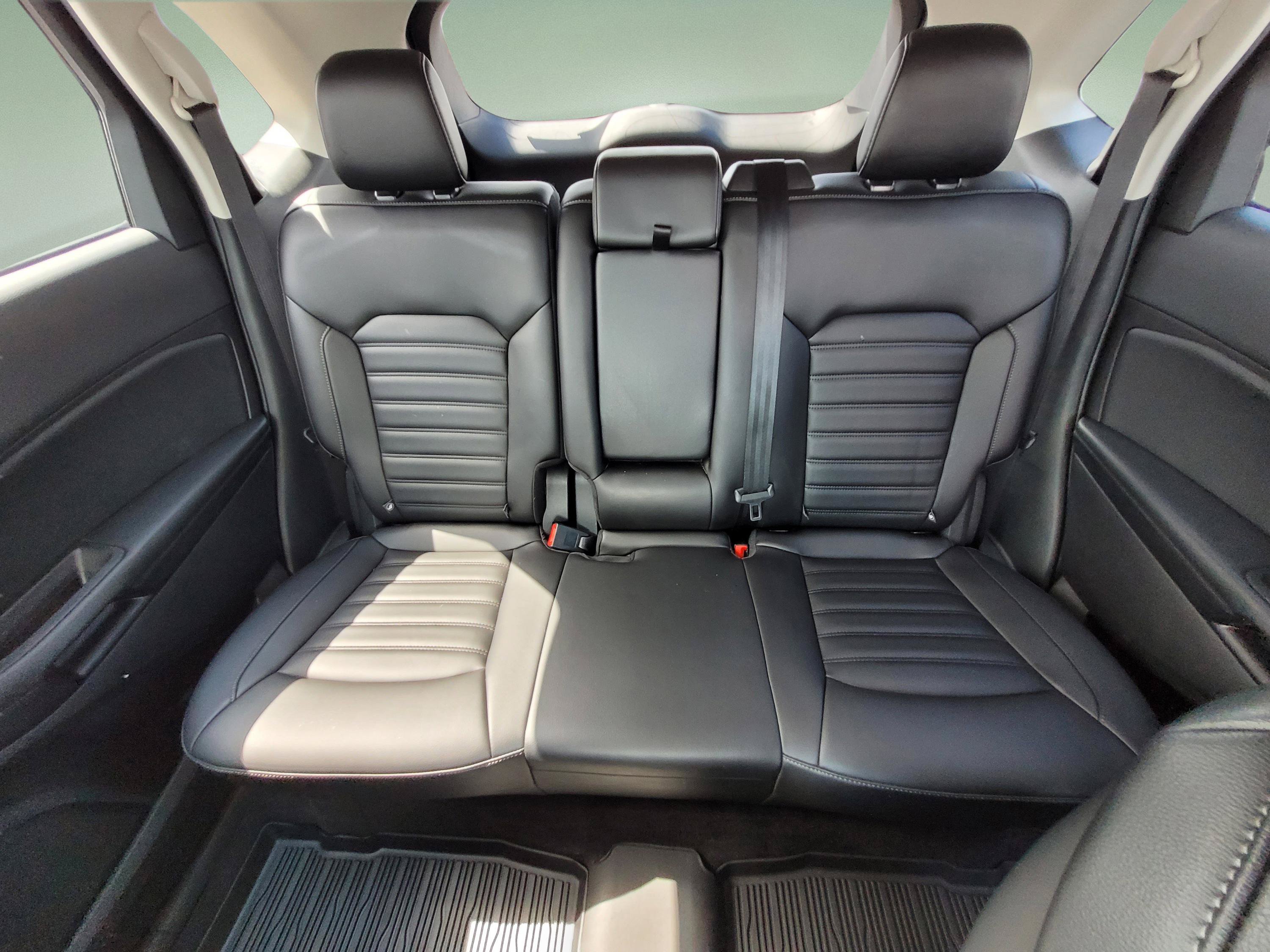 Certified 2020 Ford Edge SEL w/ Convenience Package FWD image 19