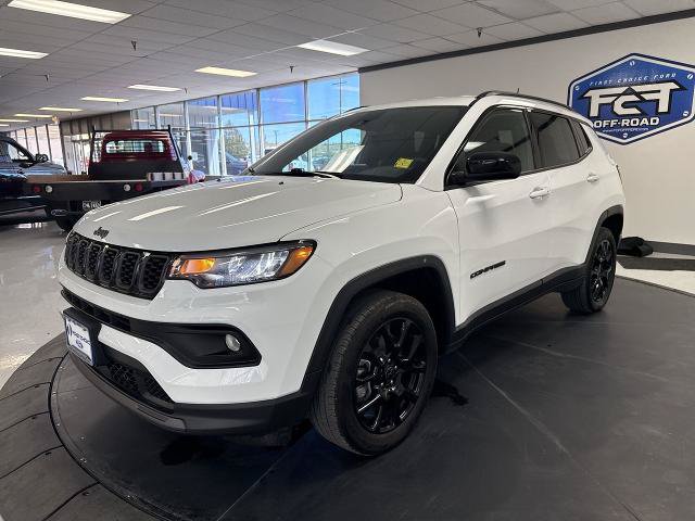 Used 2026 Jeep Compass Latitude AWD/4WD image 18