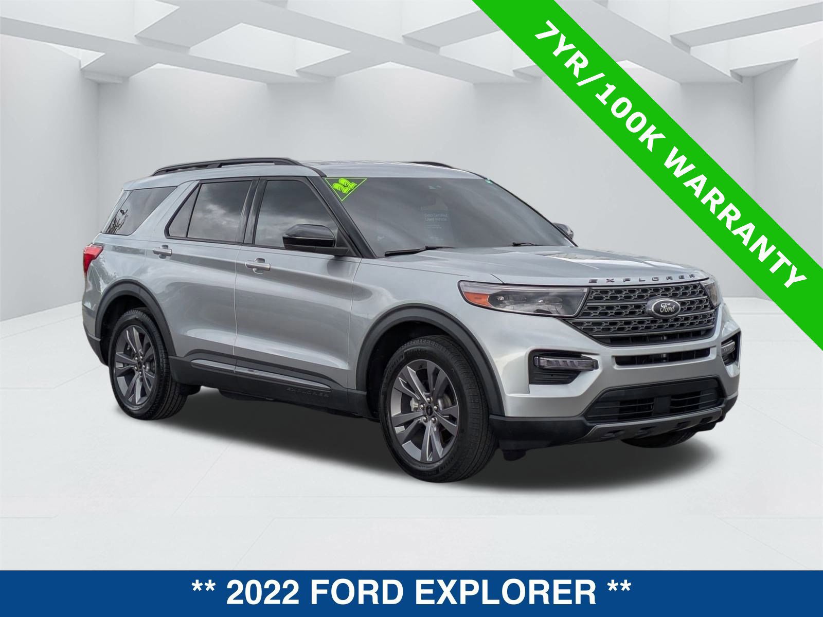 Certified 2022 Ford Explorer XLT w/ Equipment Group 202A image 8