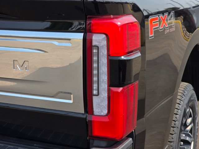 Certified 2024 Ford F250 Platinum w/ FX4 Off-Road Package AWD/4WD image 11