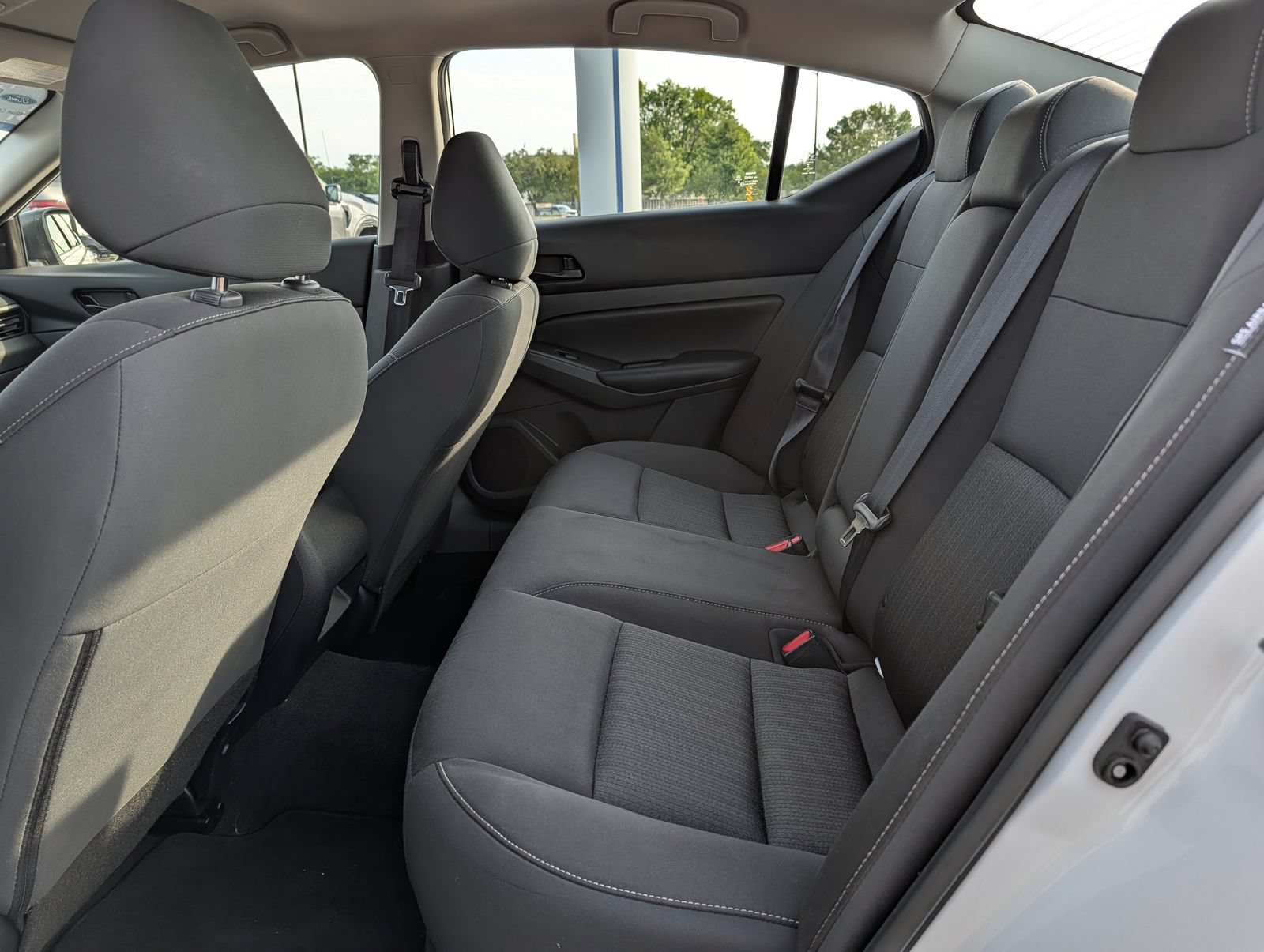 Used 2024 Nissan Altima 2.5 S FWD image 19