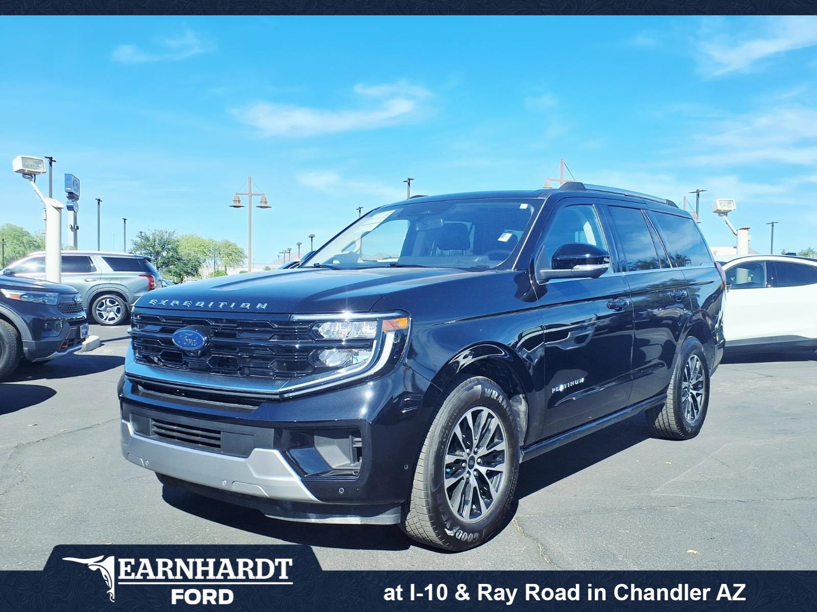Certified 2025 Ford Expedition Platinum AWD/4WD image 1