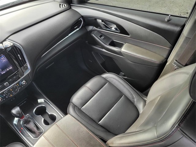 Used 2022 Chevrolet Traverse RS image 24
