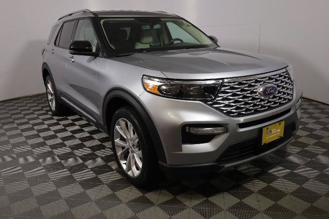 Certified 2023 Ford Explorer Platinum w/ Premium Technology Package AWD/4WD image 5