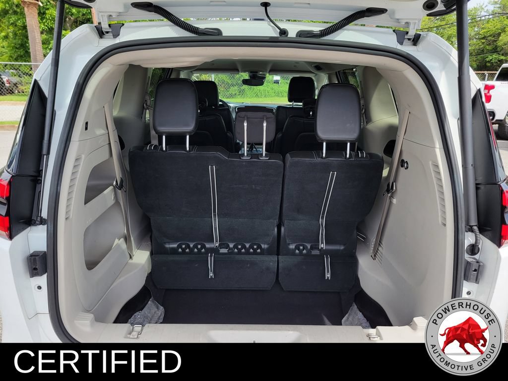 Used 2023 Chrysler Pacifica Touring-L FWD image 14