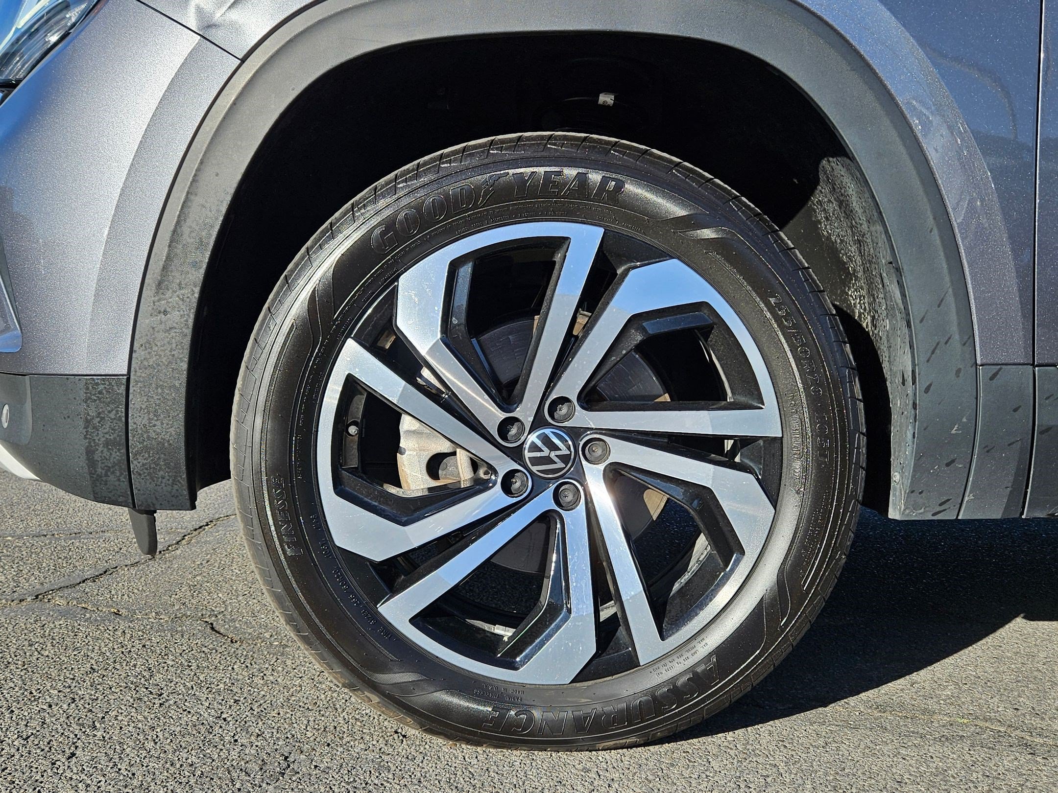 Used 2022 Volkswagen Atlas SEL AWD/4WD image 13