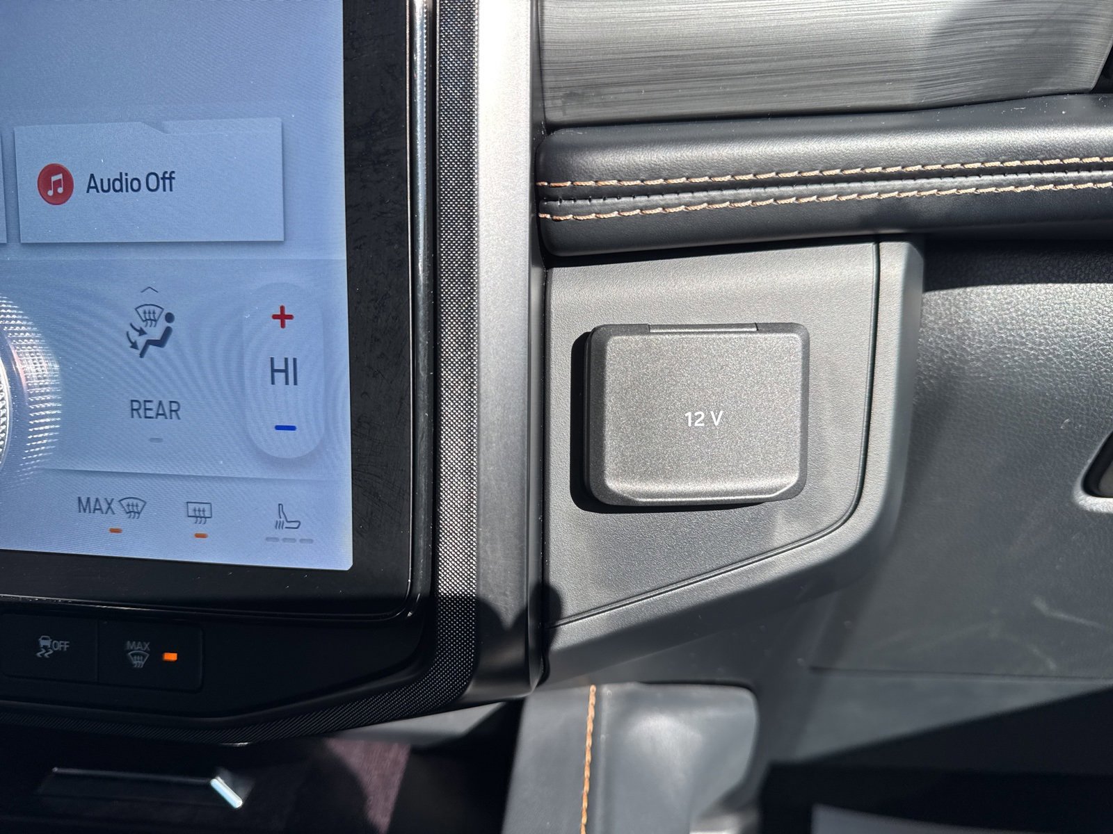 Certified 2023 Ford Expedition Max Platinum image 36