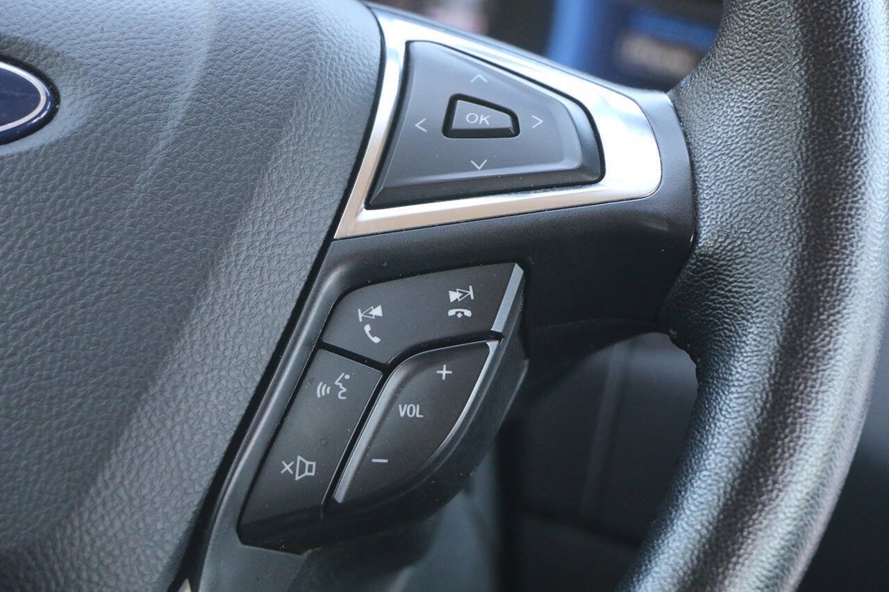 Certified 2024 Ford Edge Titanium AWD/4WD image 20