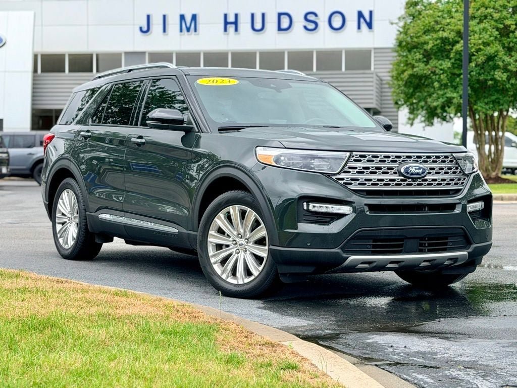 Certified 2023 Ford Explorer Limited w/ Limited Technology Package RWD image 2