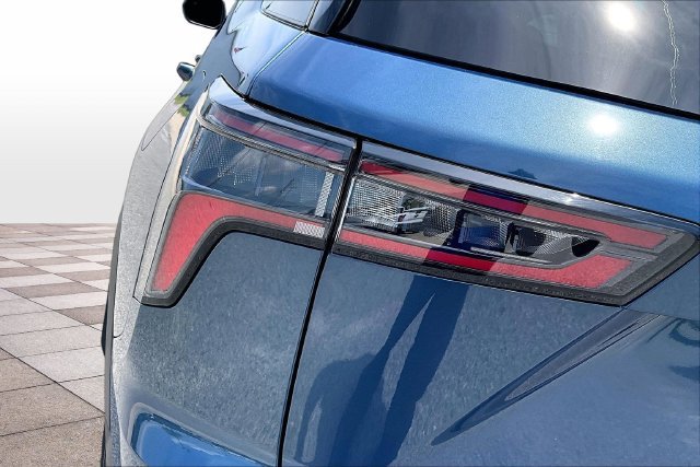 Used 2025 Chevrolet Equinox LT FWD image 31