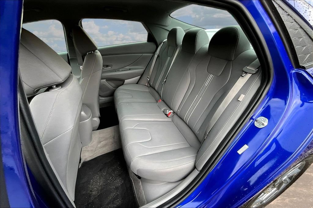 Used 2024 Hyundai Elantra Blue FWD image 24