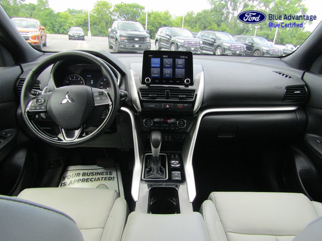 Used 2023 Mitsubishi Eclipse Cross SEL AWD/4WD image 4