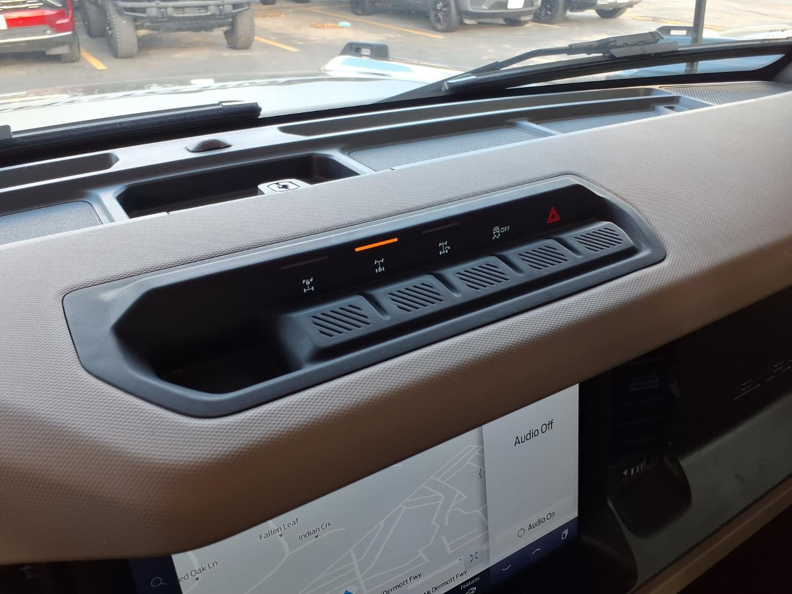 Certified 2023 Ford Bronco Wildtrak AWD/4WD image 25