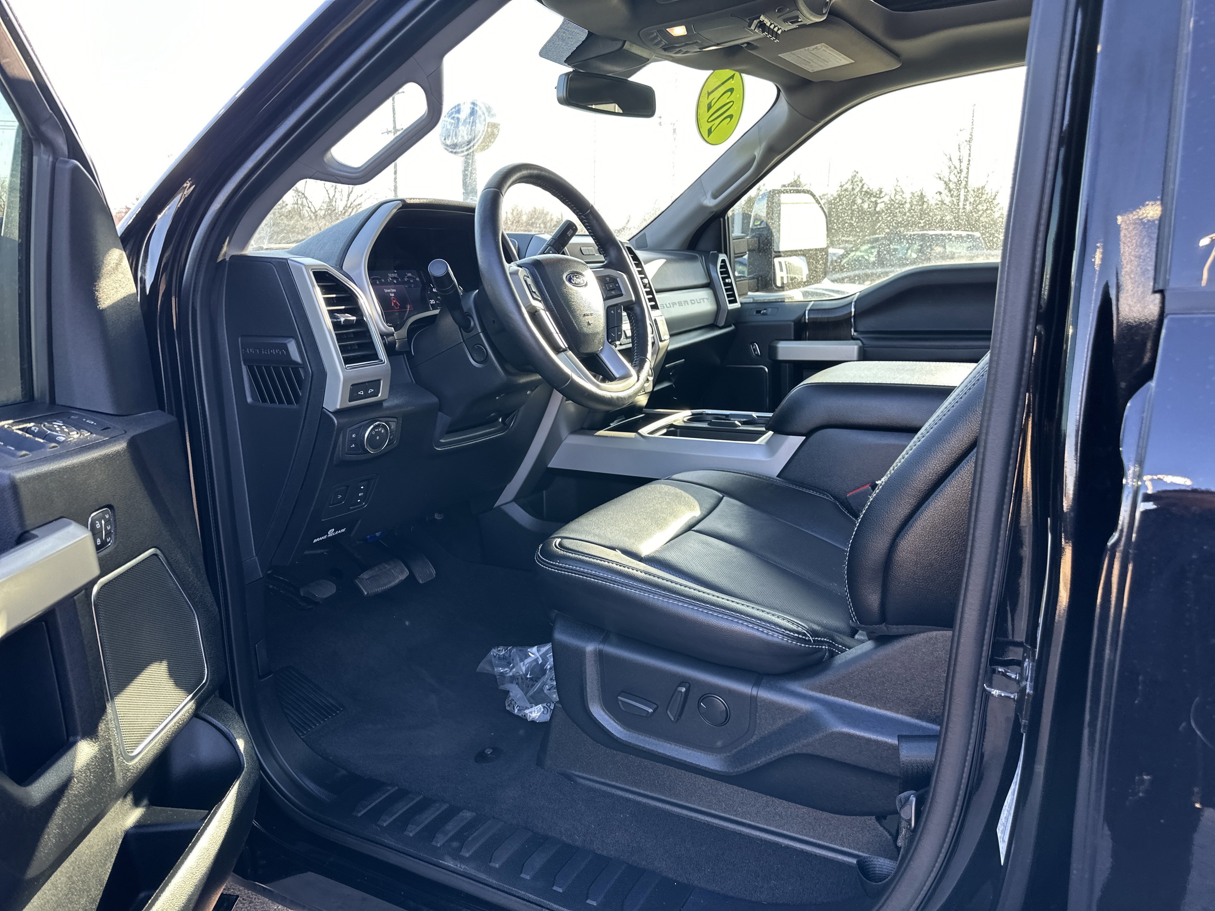 Certified 2021 Ford F250 Lariat w/ Lariat Ultimate Package image 13