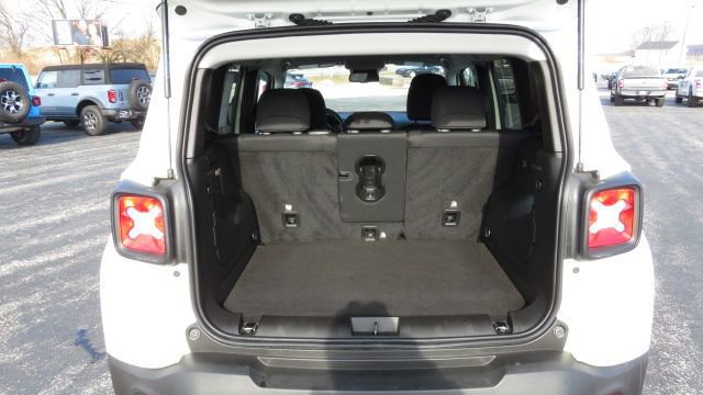 Used 2022 Jeep Renegade Trailhawk image 29