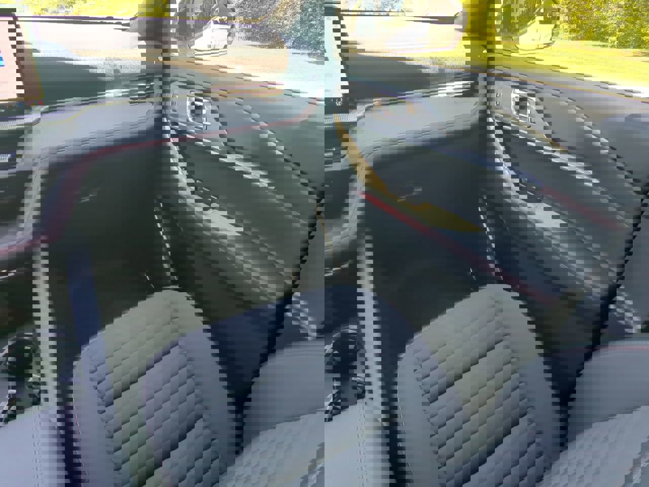 Certified 2025 Ford Explorer ST-Line w/ Premium Package image 15