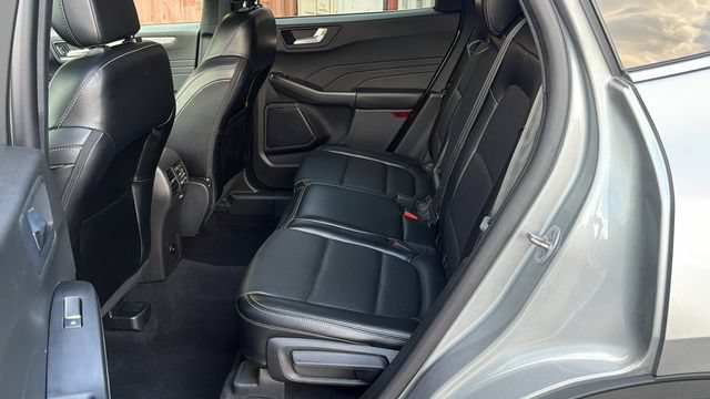 Certified 2024 Ford Escape Platinum AWD/4WD image 21