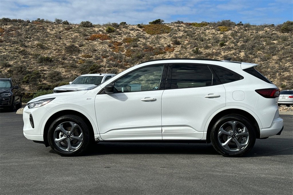 Certified 2023 Ford Escape ST-Line image 2