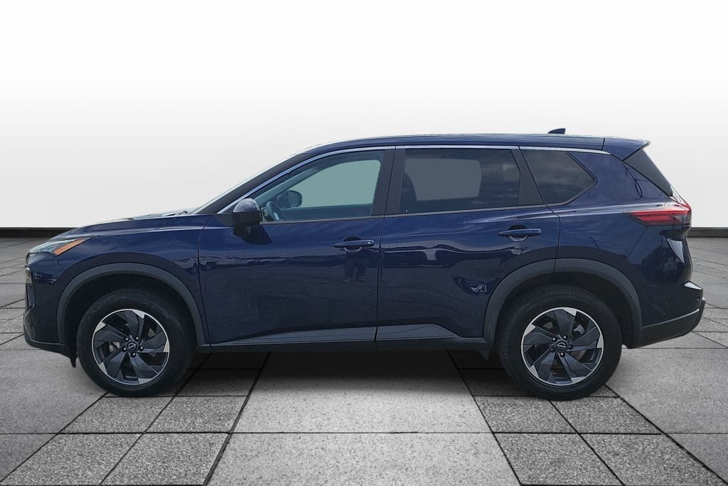 Used 2024 Nissan Rogue SV FWD image 8