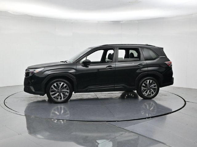 Used 2025 Subaru Forester Touring AWD/4WD image 6