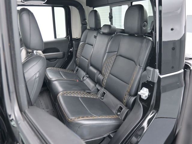 Used 2021 Jeep Gladiator Overland image 24