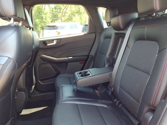 Certified 2024 Ford Escape ST-Line w/ Tech Pack #1 AWD/4WD image 6