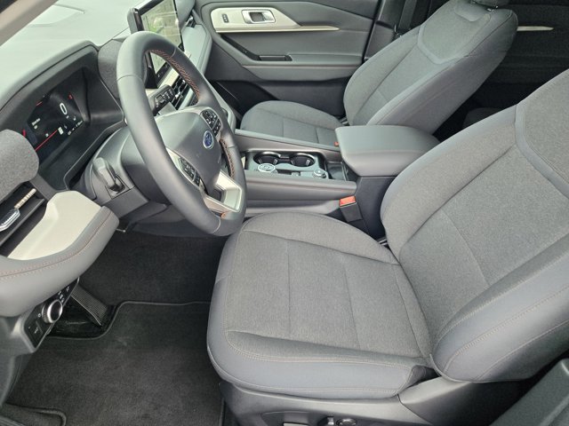 Certified 2025 Ford Explorer Active RWD image 12