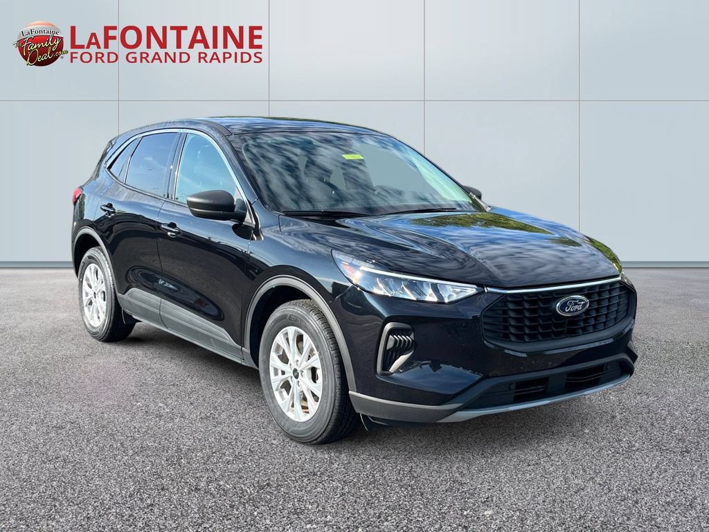 Certified 2023 Ford Escape Active AWD/4WD image 3