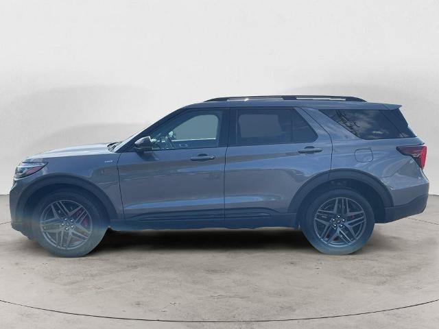Certified 2025 Ford Explorer ST-Line w/ Premium Package AWD/4WD image 8