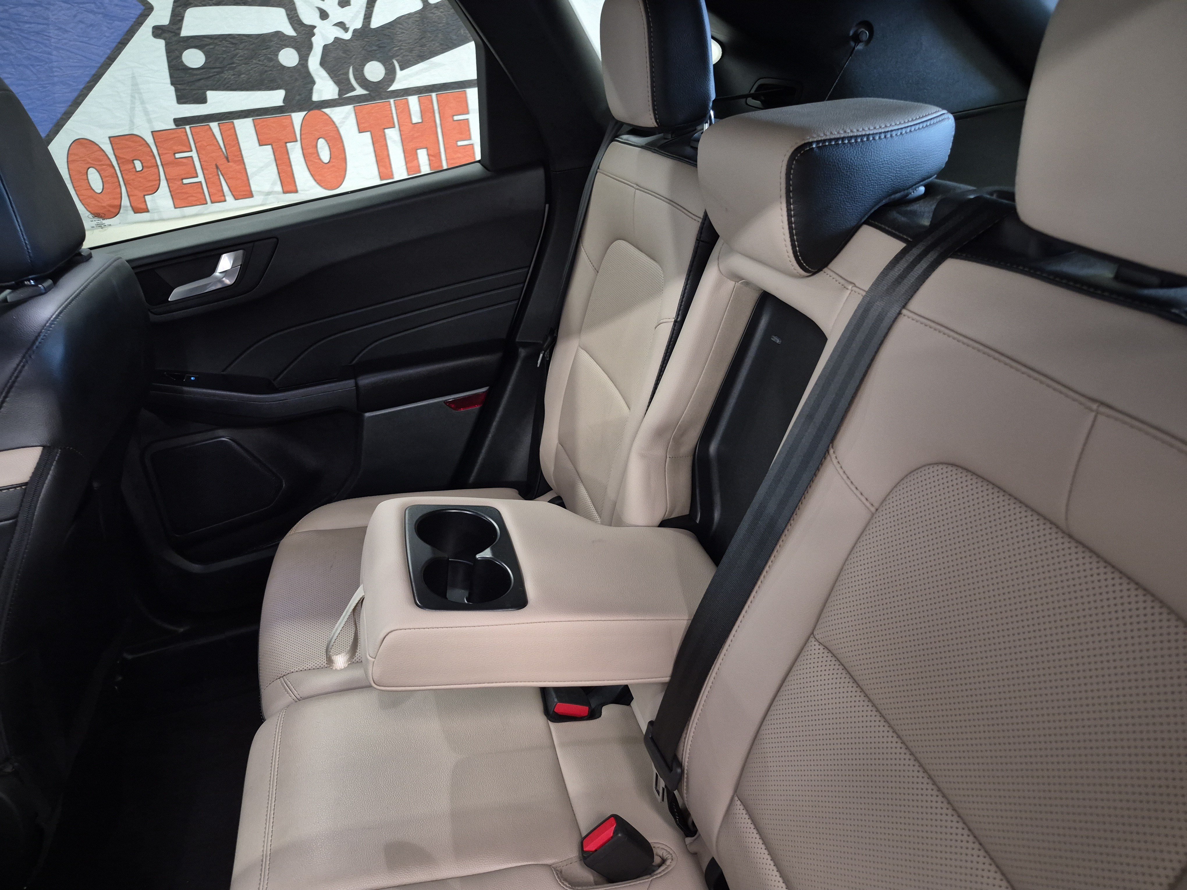 Certified 2022 Ford Escape SEL AWD/4WD image 16