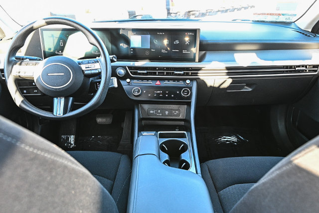 Used 2025 Hyundai Sonata SEL FWD image 16