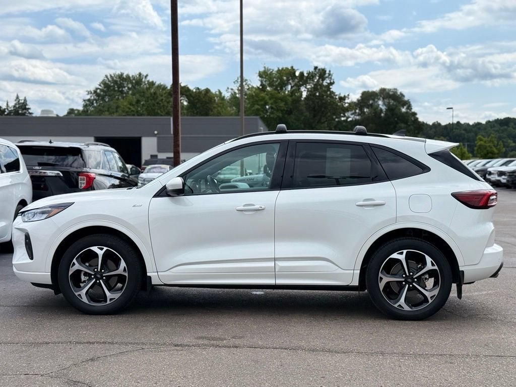 Certified 2023 Ford Escape ST-Line Select w/ Tech Pack #2 AWD/4WD image 37