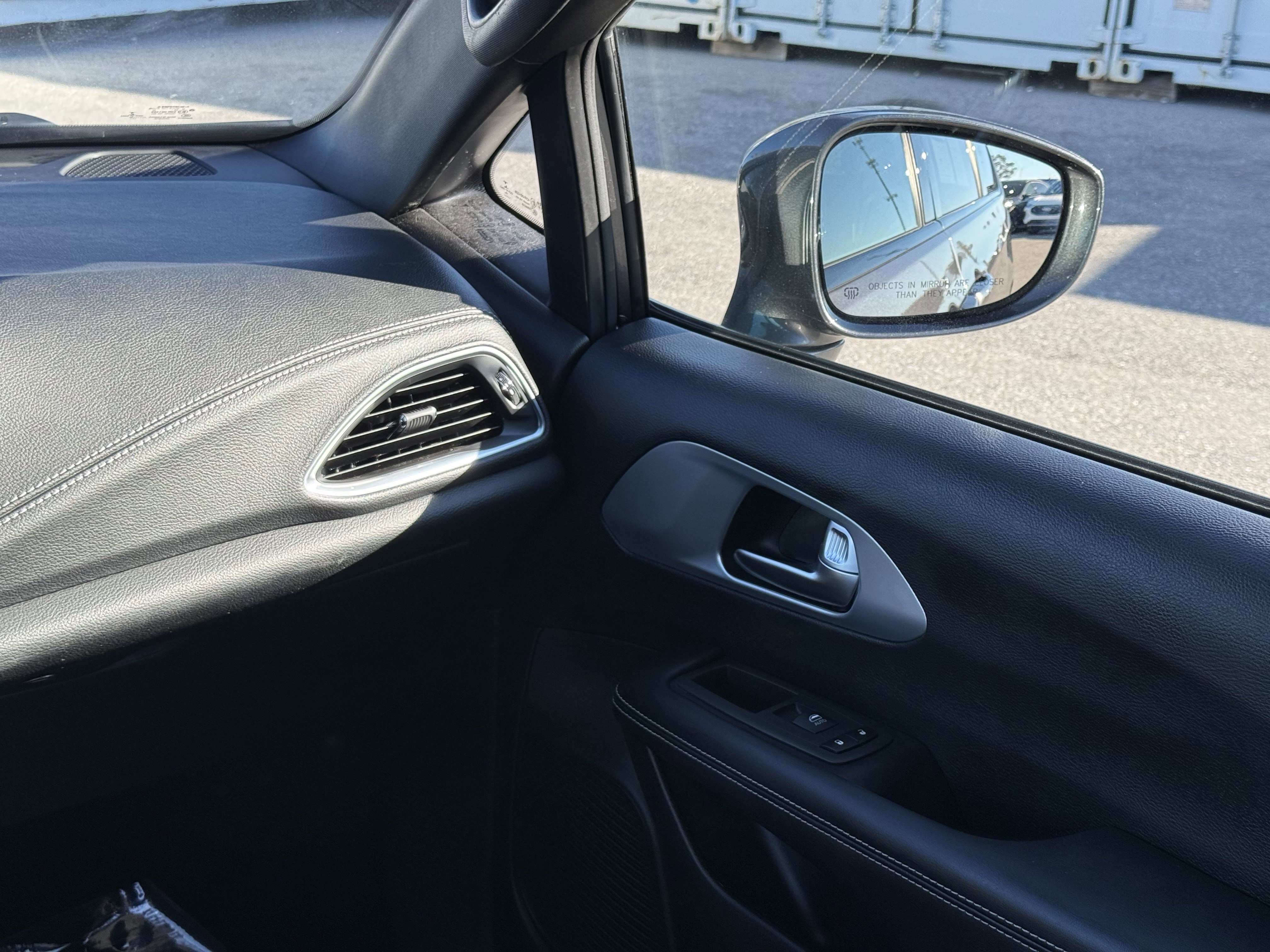 Used 2020 Chrysler Pacifica Limited w/ Advanced Safetytec Group image 19