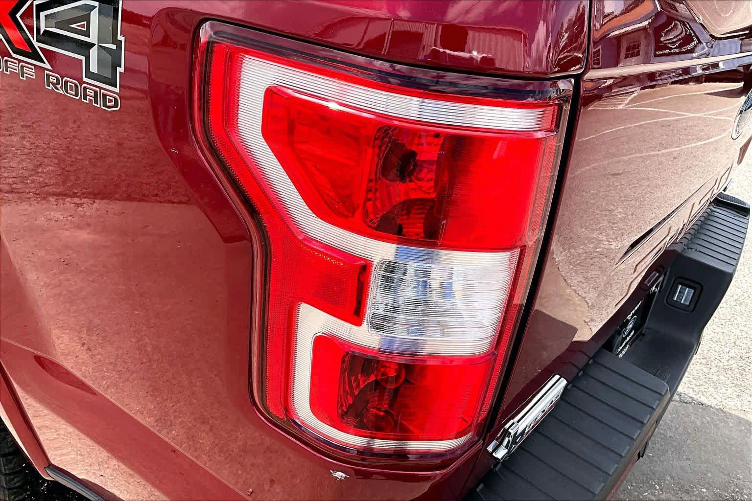 Certified 2019 Ford F150 XLT w/ Equipment Group 302A Luxury AWD/4WD image 28