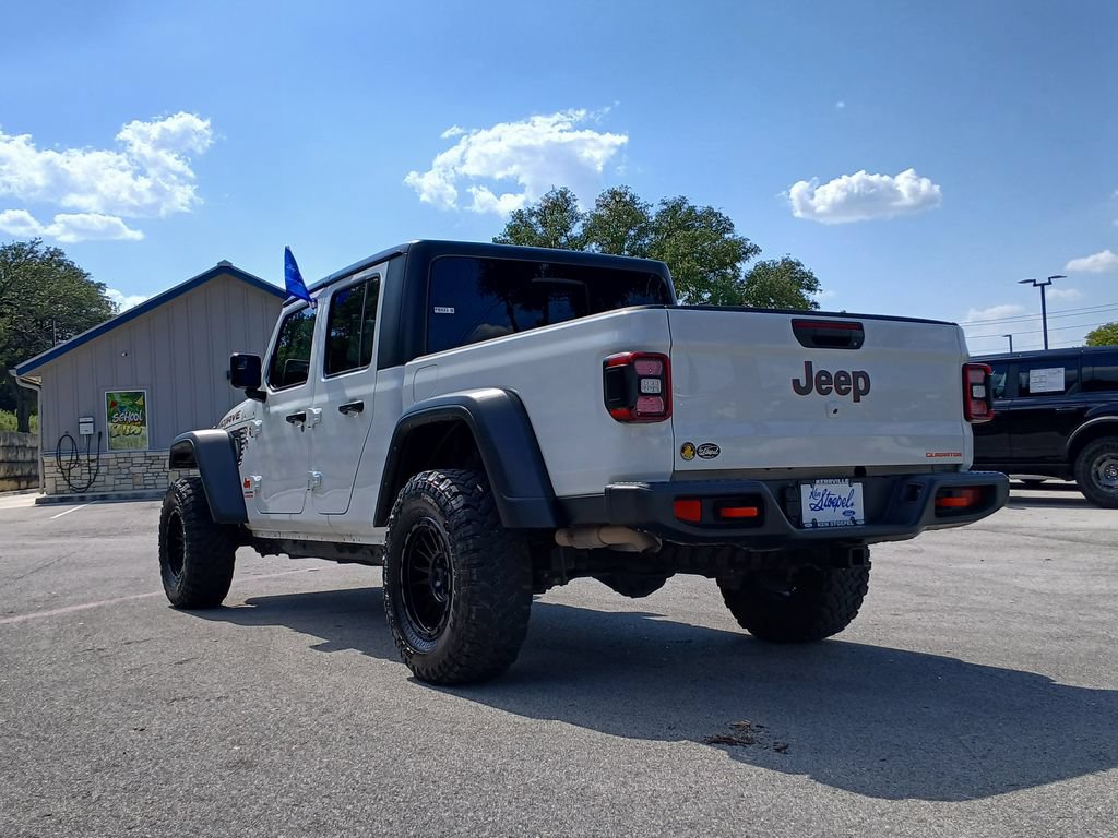 Used 2024 Jeep Gladiator Mojave w/ Convenience Group AWD/4WD image 5