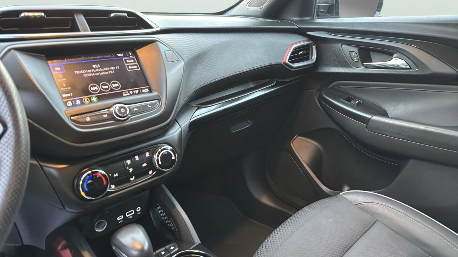 Used 2023 Chevrolet TrailBlazer RS image 20