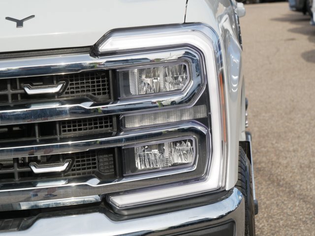 Certified 2025 Ford F250 Lariat w/ Snow Plow Prep Package AWD/4WD image 9
