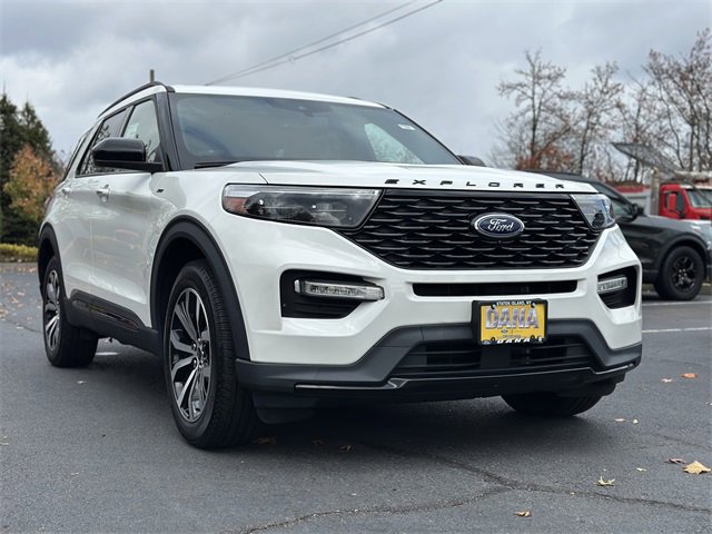 Certified 2022 Ford Explorer ST-Line w/ Class IV Trailer Tow Package image 8