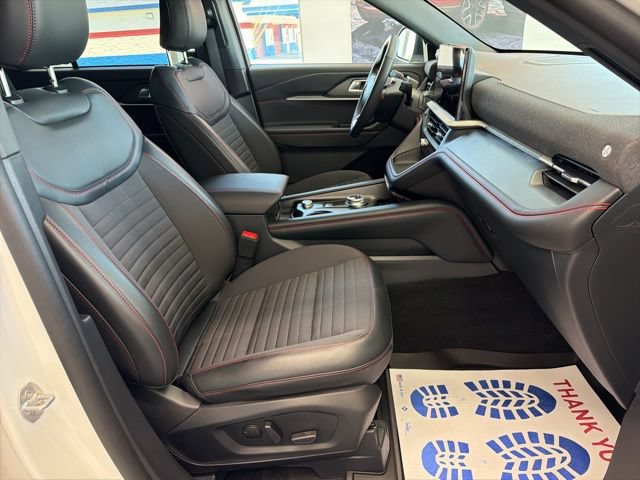 Certified 2025 Ford Explorer ST-Line AWD/4WD image 14