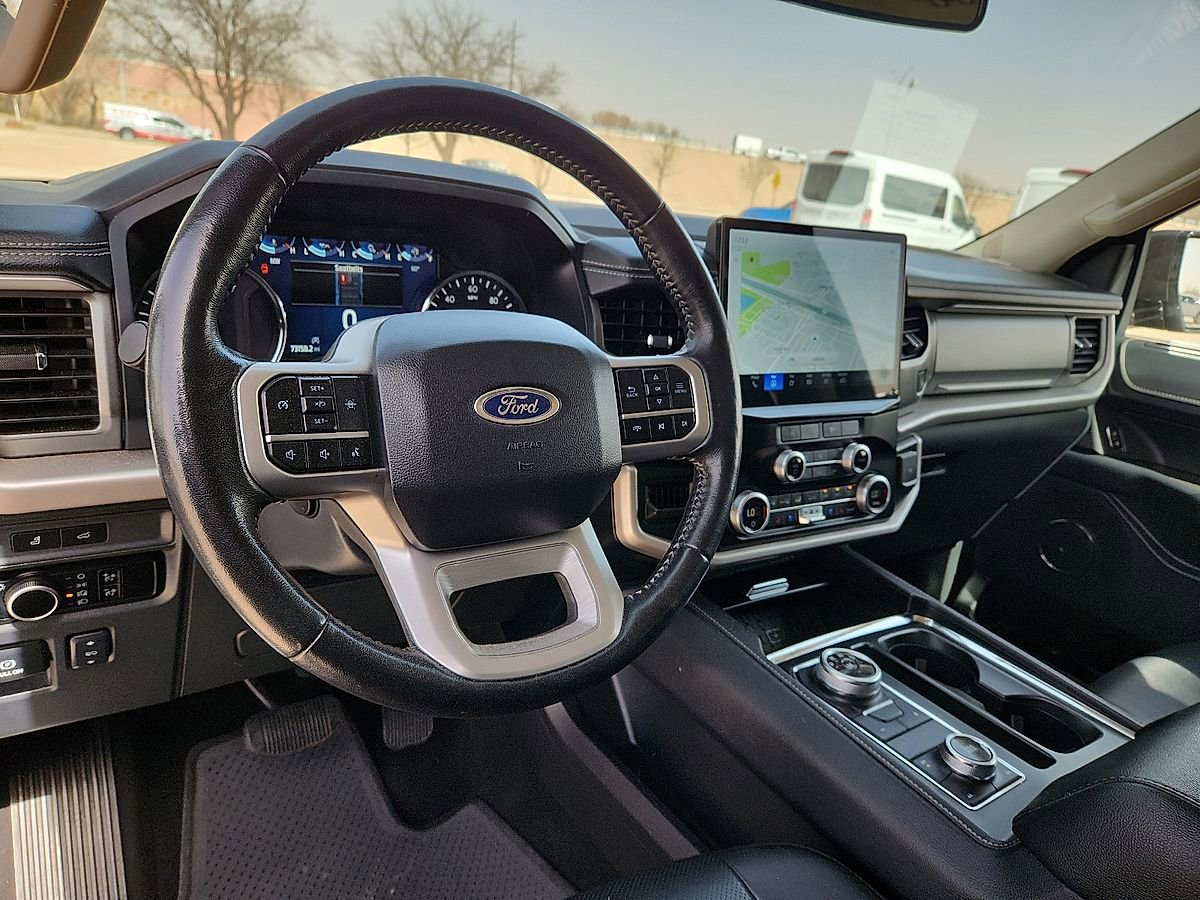 Certified 2024 Ford Expedition XLT AWD/4WD image 6
