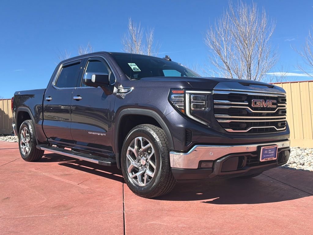 Used 2022 GMC Sierra 1500 SLT w/ SLT Premium Plus Package AWD/4WD image 7