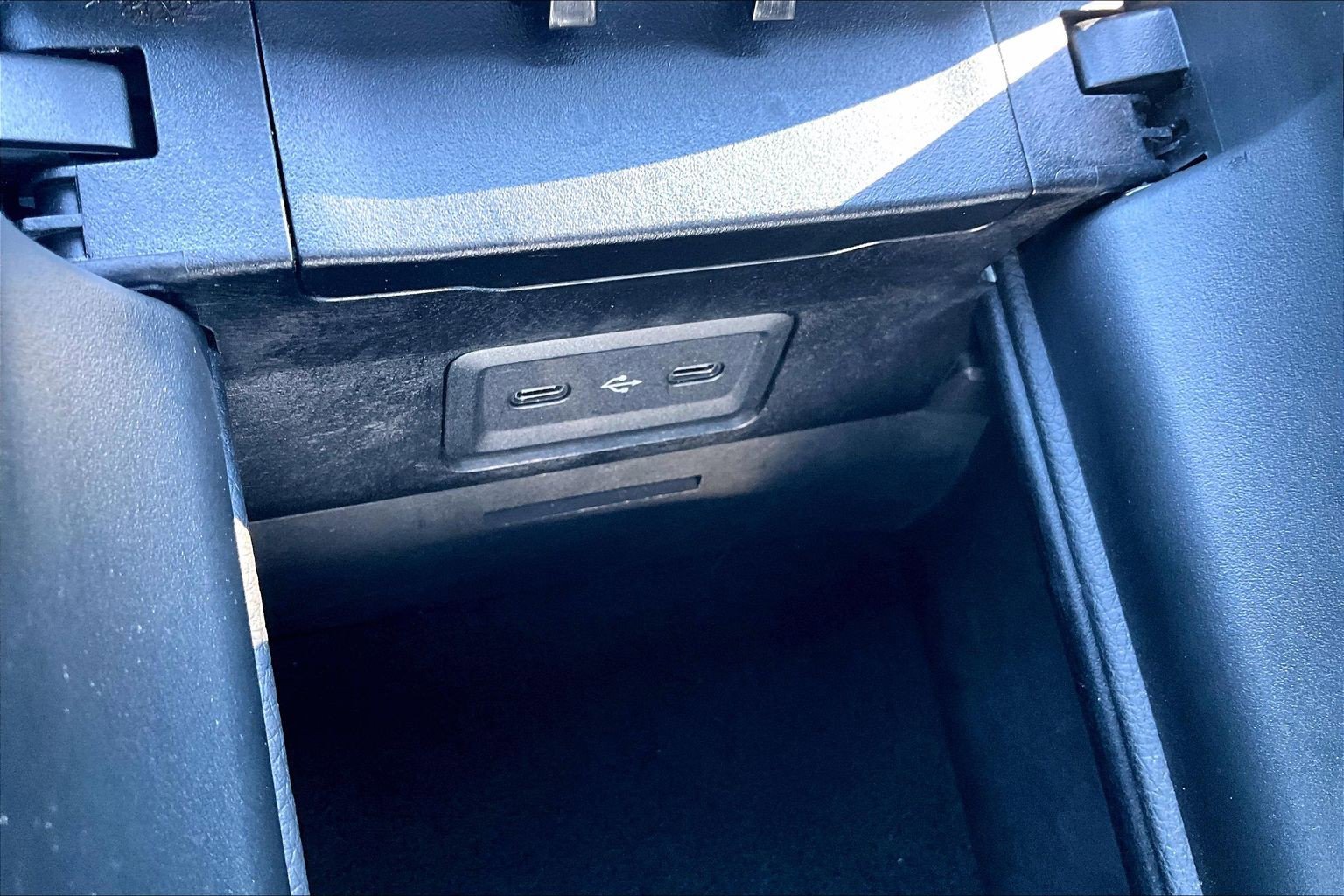 Used 2022 Mercedes-Benz C 300 4MATIC Sedan image 32