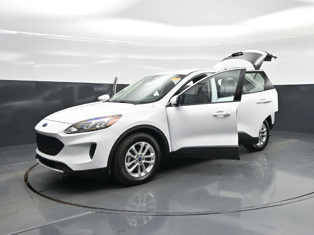 Certified 2020 Ford Escape SE FWD image 20