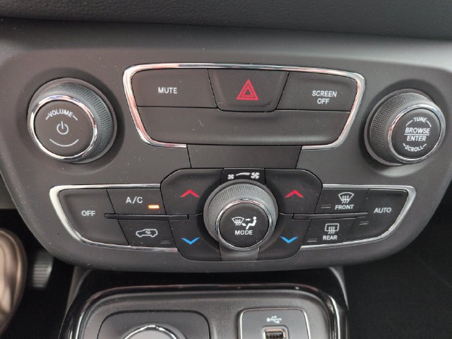 Used 2018 Jeep Compass Limited AWD/4WD image 40
